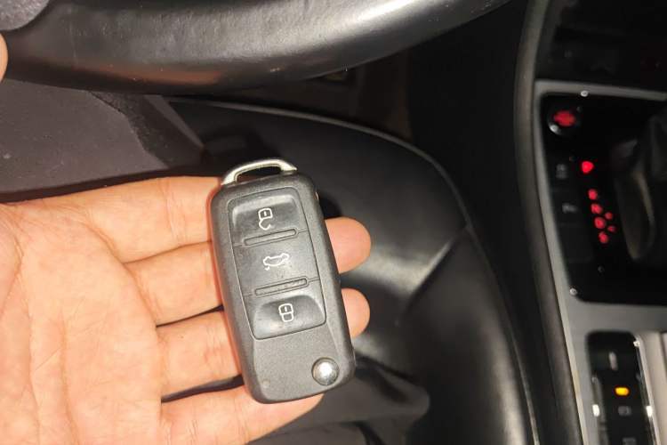 Used Volkswagen Passat 2015 1.8TSI DSG Prestige Edition Vehicle Key