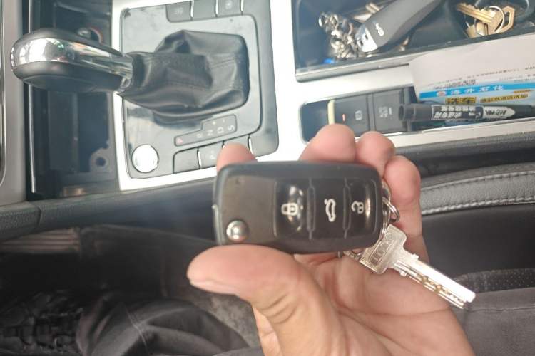 Used Volkswagen Passat 2015 1.8TSI DSG Prestige Edition Vehicle Key
