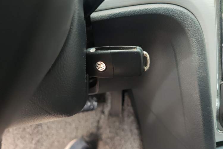 Used Volkswagen Passat 2015 1.8TSI DSG Prestige Edition Vehicle Key
