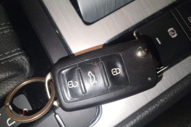 Used Volkswagen Passat 2015 1.8TSI DSG Prestige Edition Vehicle Key