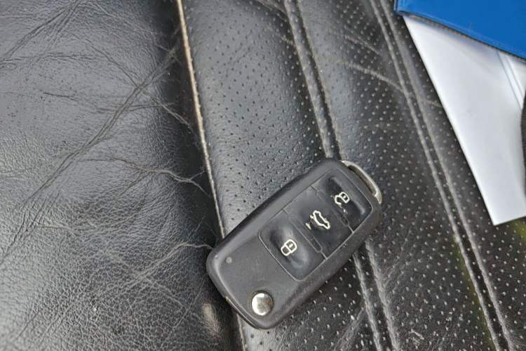 Used Volkswagen Passat 2015 1.8TSI DSG Prestige Edition Vehicle Key