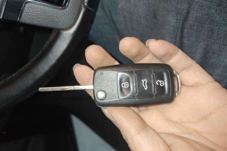 Used Volkswagen Passat 2015 1.8TSI DSG Prestige Edition Vehicle Key