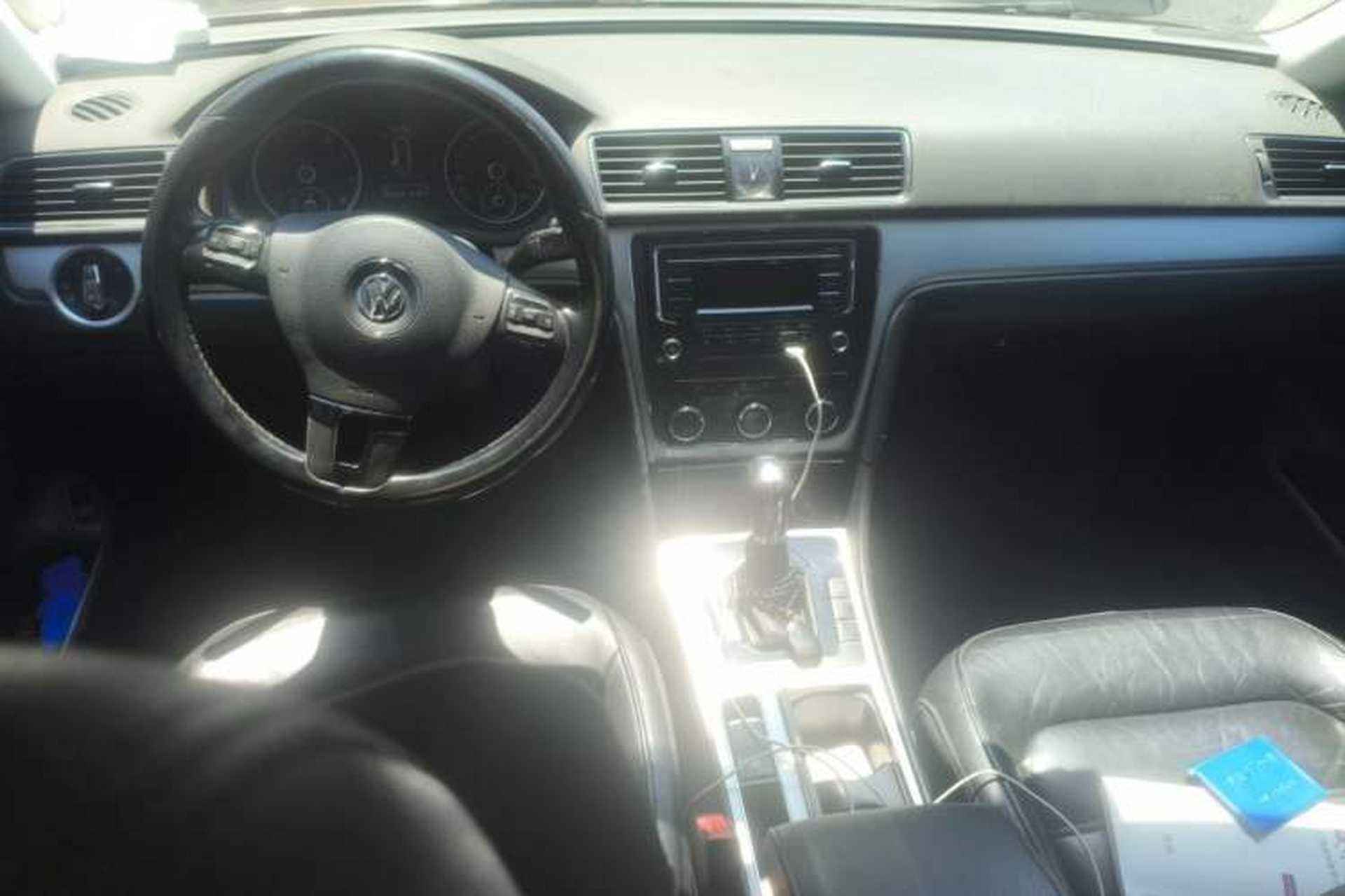 Used Volkswagen Passat 2015 1.8TSI DSG Prestige Edition Center Console