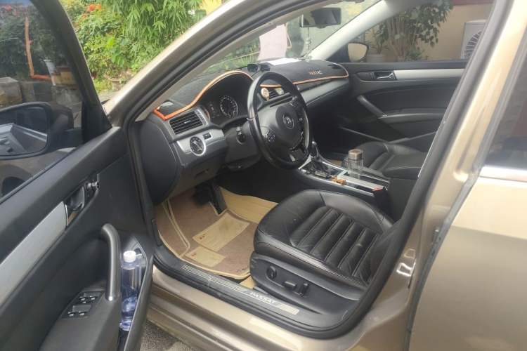 Used Volkswagen Passat 2015 1.8TSI DSG Prestige Edition Driver Seat