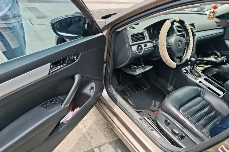 Used Volkswagen Passat 2015 1.8TSI DSG Prestige Edition Driver Seat