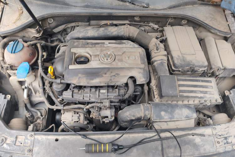 Used Volkswagen Passat 2015 1.8TSI DSG Ultimate Edition Engine Bay