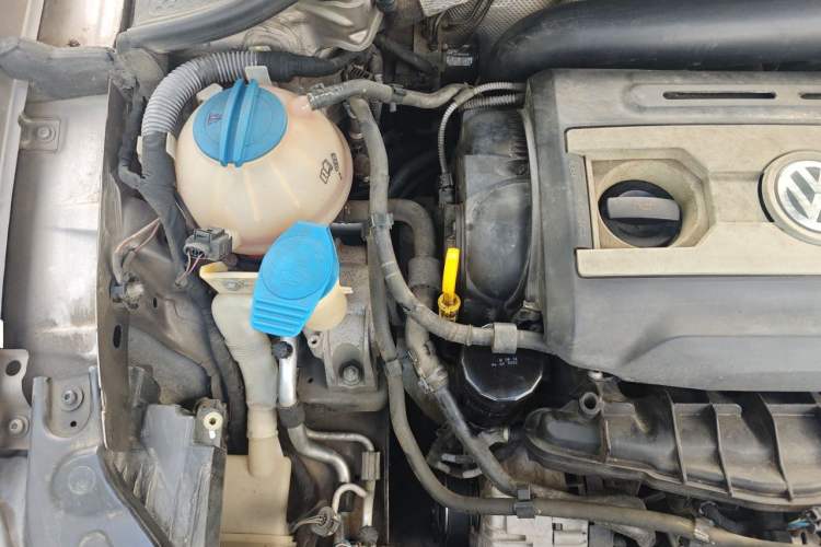 Used Volkswagen Passat 2015 2.0 TSI DSG Prestige Edition Engine Bay Right
