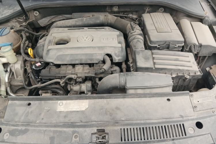 Used Volkswagen Passat 2015 1.8TSI DSG Prestige Edition Engine Bay
