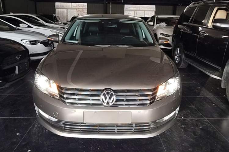 Used Volkswagen Passat 2015 1.8TSI DSG Prestige Edition Front
