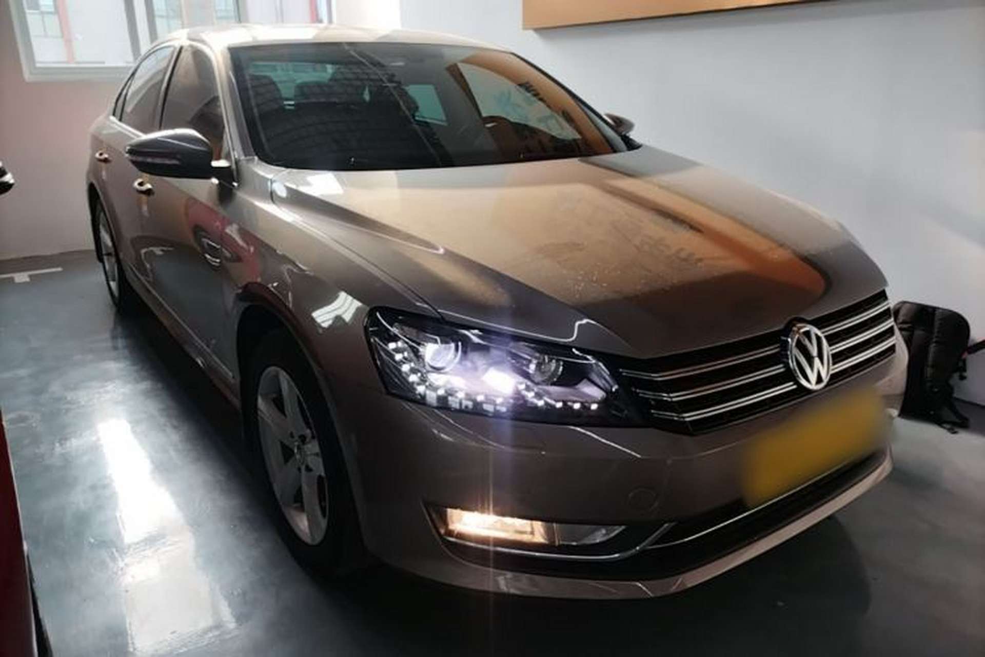 Used Volkswagen Passat 2015 1.8TSI DSG Prestige Edition Front Right 45 Deg