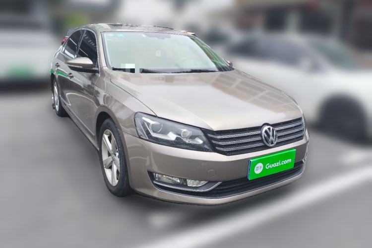Used Volkswagen Passat 2015 1.8TSI DSG Prestige Edition Front Right 45 Deg