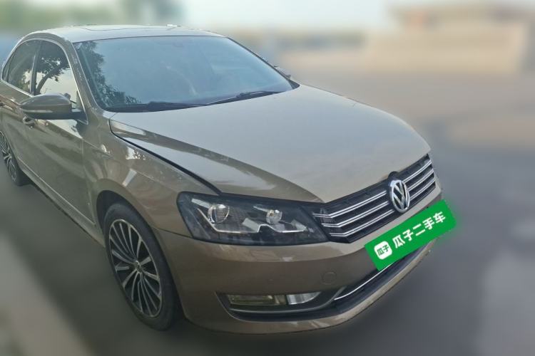 Used Volkswagen Passat 2015 1.8TSI DSG Prestige Edition Front Right 45 Deg