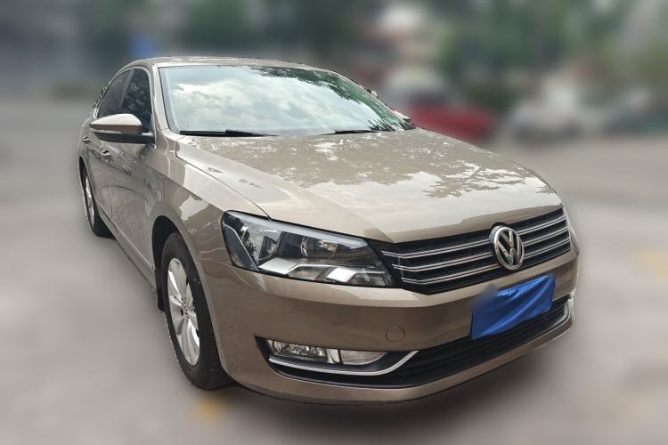 Used Volkswagen Passat 2015 1.8TSI DSG Prestige Edition Front Right 45 Deg