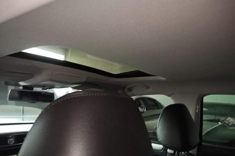 Used Volkswagen Passat 2015 1.8TSI DSG Prestige Edition Headliner