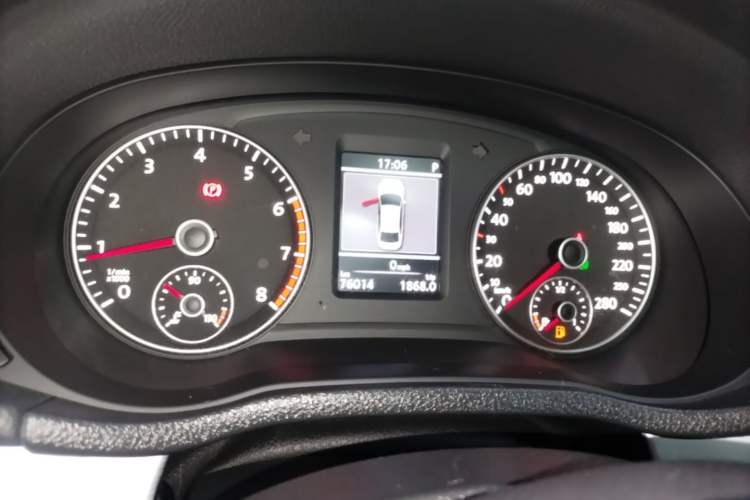 Used Volkswagen Passat 2015 1.8TSI DSG Prestige Edition Instrument Cluster