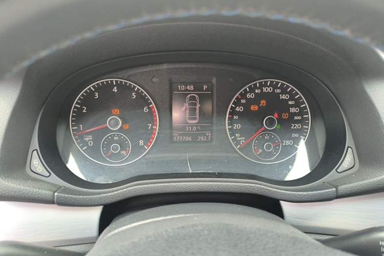 Used Volkswagen Passat 2015 1.8TSI DSG Prestige Edition Instrument Cluster