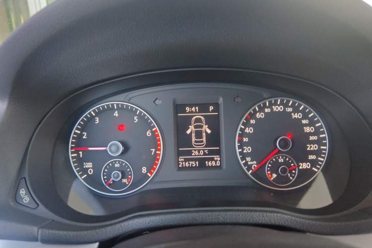 Used Volkswagen Passat 2015 1.8TSI DSG Prestige Edition Instrument Cluster