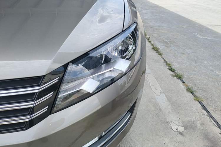 Used Volkswagen Passat 2015 1.8TSI DSG Prestige Edition Left Front Headlight