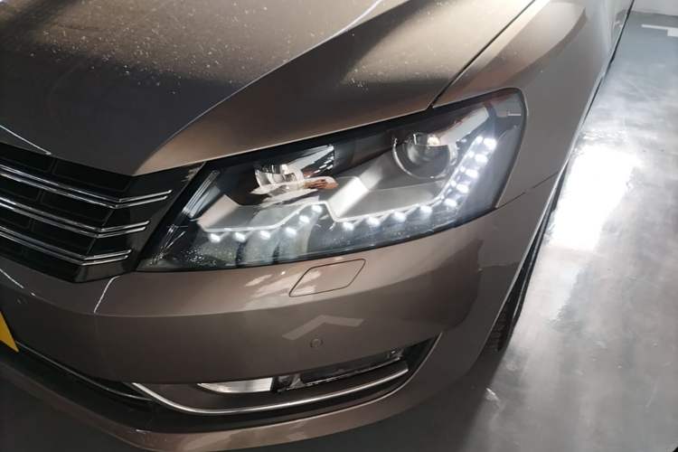 Used Volkswagen Passat 2015 1.8TSI DSG Prestige Edition Left Front Headlight