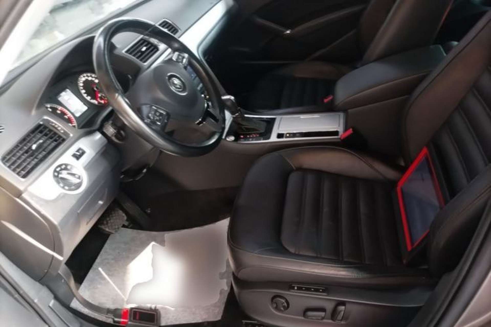 Used Volkswagen Passat 2015 1.8TSI DSG Prestige Edition Left Front Seat