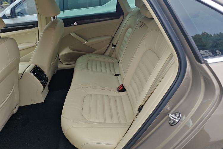 Used Volkswagen Passat 2015 1.8TSI DSG Prestige Edition Left Rear Seat