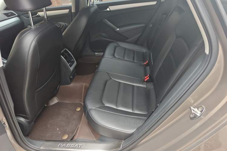 Used Volkswagen Passat 2015 1.8TSI DSG Prestige Edition Left Rear Seat