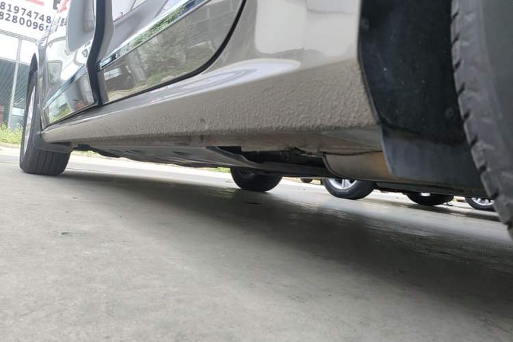 Used Volkswagen Passat 2015 1.8TSI DSG Prestige Edition Left Side Sill