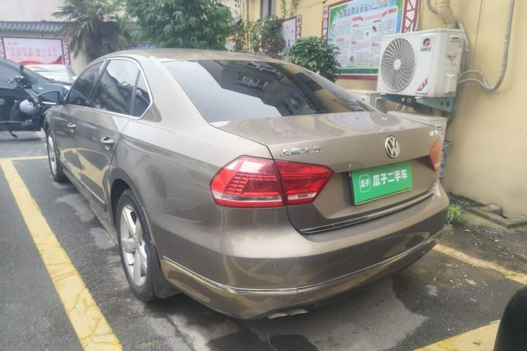 Used Volkswagen Passat 2015 1.8TSI DSG Prestige Edition Rear Left 45 Deg