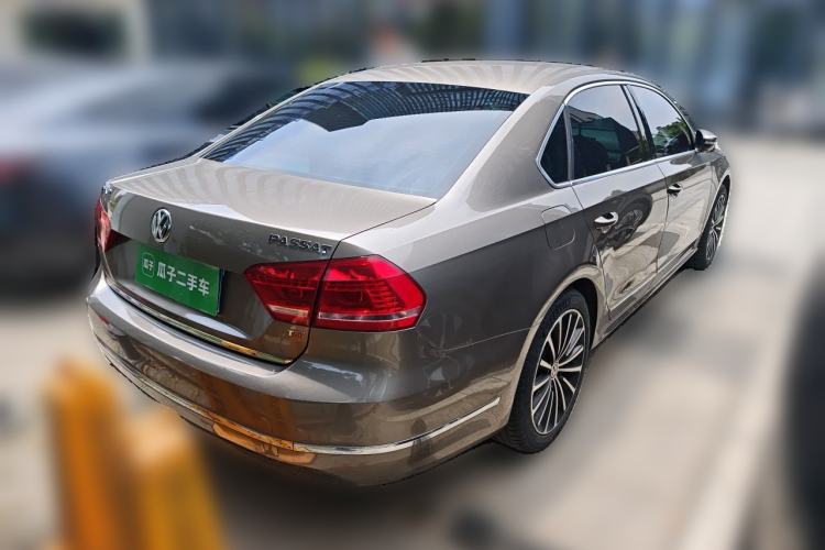 Used Volkswagen Passat 2015 1.8TSI DSG Prestige Edition Rear Right 45 Deg