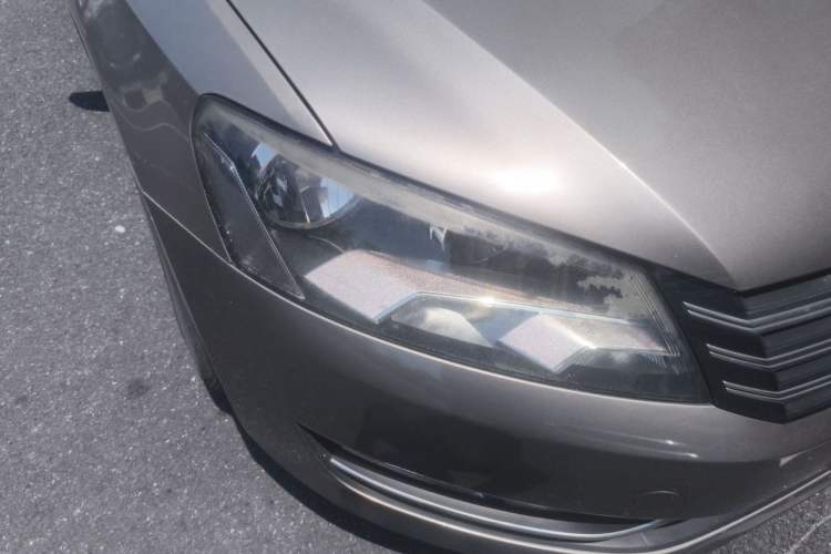 Used Volkswagen Passat 2015 1.8TSI DSG Prestige Edition Right Front Headlight