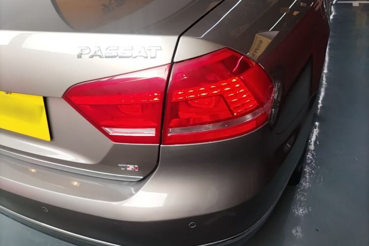 Used Volkswagen Passat 2015 1.8TSI DSG Prestige Edition Right Rear Taillight