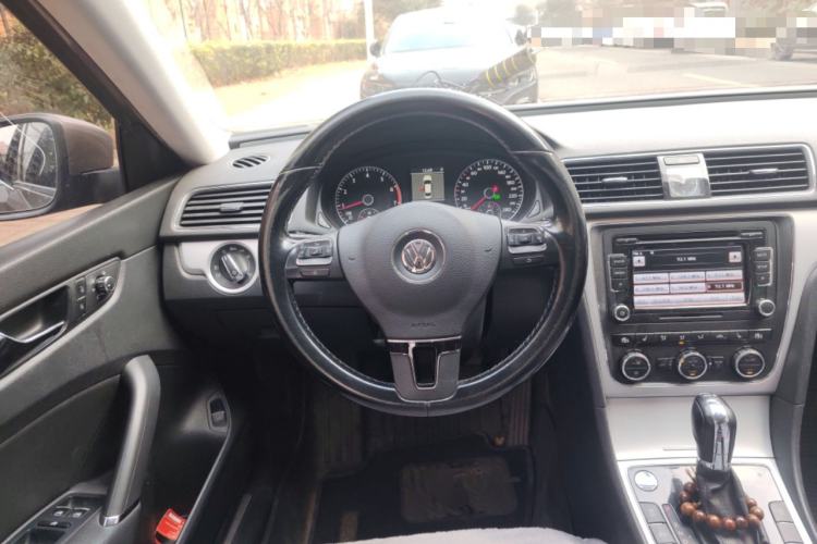 Used Volkswagen Passat 2015 1.8TSI DSG Ultimate Edition Steering Wheel