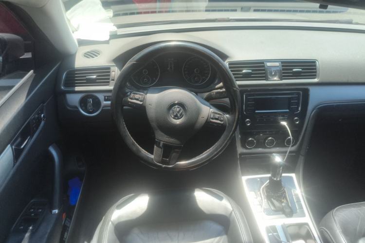 Used Volkswagen Passat 2015 1.8TSI DSG Prestige Edition Steering Wheel