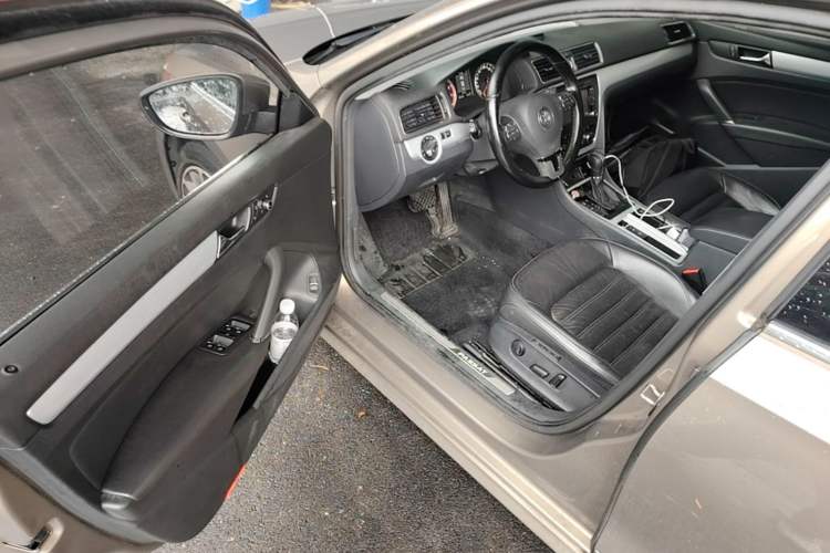 Used Volkswagen Passat 2015 1.8TSI DSG Prestige Edition Driver Seat