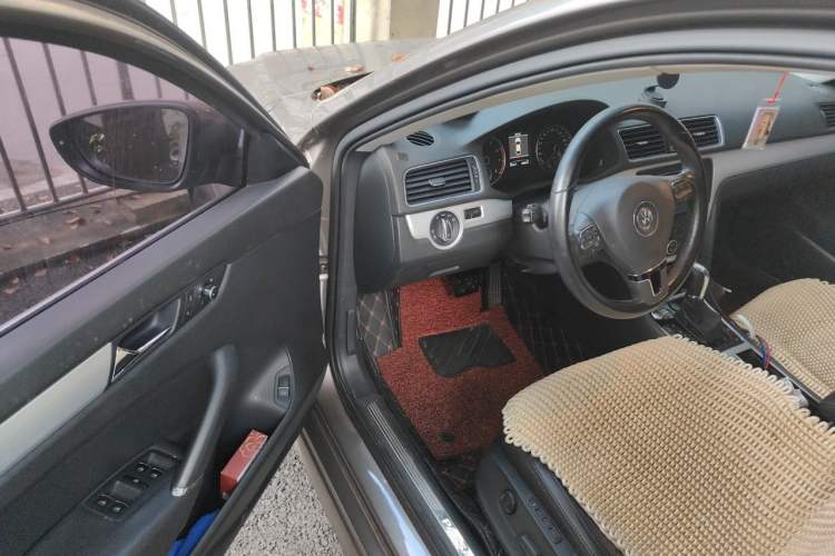 Used Volkswagen Passat 2015 1.8TSI DSG Prestige Edition Driver Seat