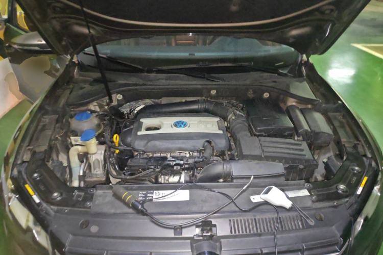Used Volkswagen Passat 2015 2.0 TSI DSG Prestige Edition Engine Bay