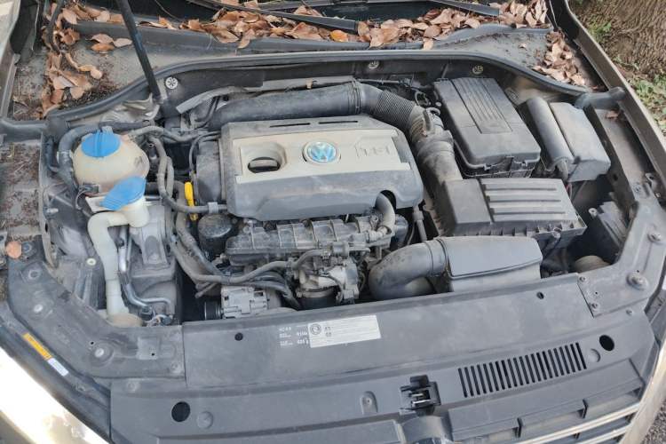 Used Volkswagen Passat 2015 1.8TSI DSG Prestige Edition Engine Bay