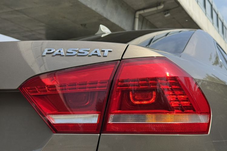 Used Volkswagen Passat 2015 1.8TSI DSG Prestige Edition Exterior 2