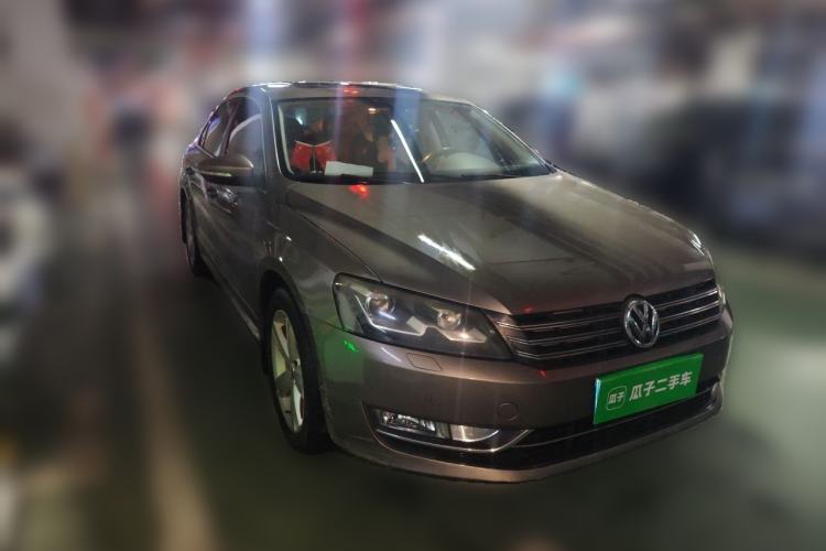 Used Volkswagen Passat 2015 1.8TSI DSG Prestige Edition Front Right 45 Deg