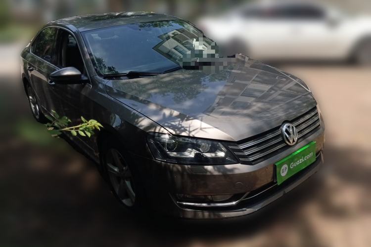 Used Volkswagen Passat 2015 1.8TSI DSG Prestige Edition Front Right 45 Deg