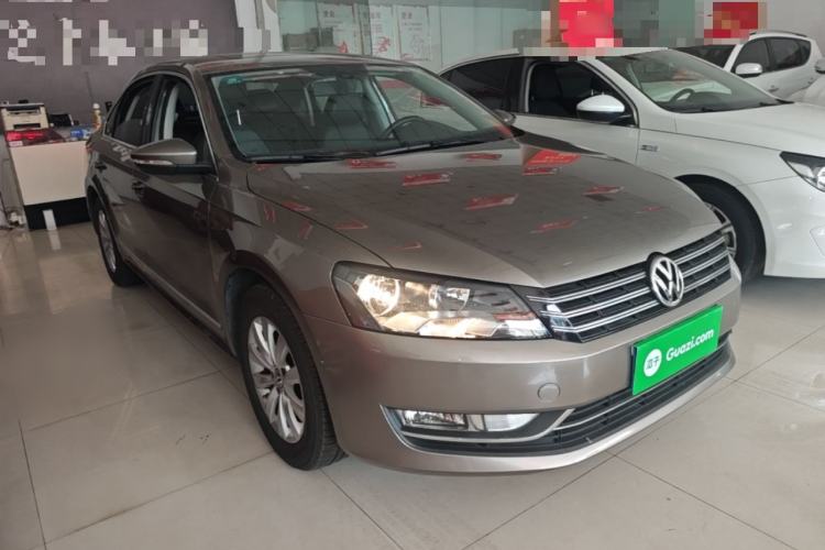 Used Volkswagen Passat 2015 1.8TSI DSG Prestige Edition Front Right 45 Deg