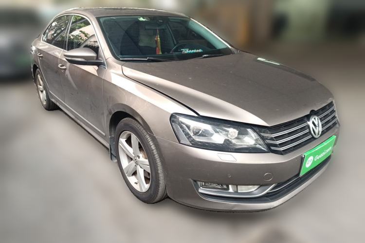 Used Volkswagen Passat 2015 1.8TSI DSG Prestige Edition Front Right 45 Deg