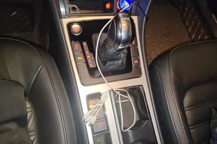 Used Volkswagen Passat 2015 2.0 TSI DSG Prestige Edition Gear Lever