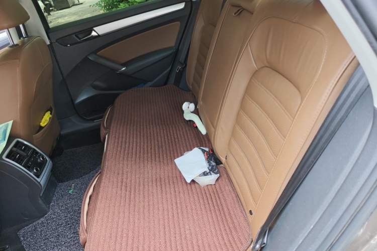 Used Volkswagen Passat 2015 1.8TSI DSG Ultimate Edition Left Rear Seat
