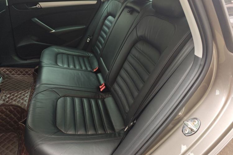 Used Volkswagen Passat 2015 1.8TSI DSG Prestige Edition Left Rear Seat