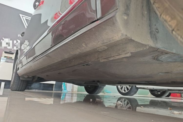 Used Volkswagen Passat 2015 1.8TSI DSG Prestige Edition Right Side Sill