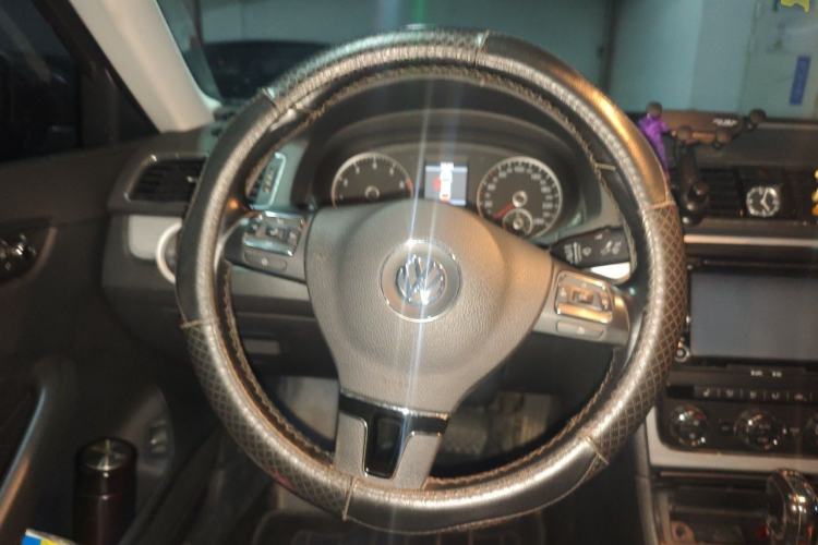Used Volkswagen Passat 2015 1.8TSI DSG Prestige Edition Steering Wheel