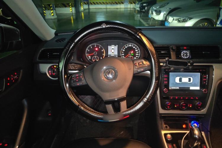 Used Volkswagen Passat 2015 2.0 TSI DSG Prestige Edition Steering Wheel