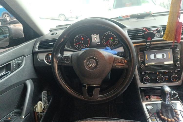 Used Volkswagen Passat 2015 1.8TSI DSG Prestige Edition Steering Wheel