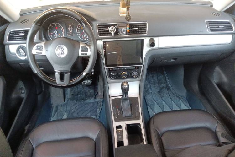Used Volkswagen Passat 2015 1.8TSI DSG Prestige Edition Center Console